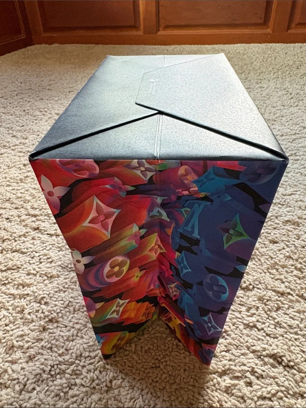 Louis Vuitton Limited Edition 2019 shopping bag & unused gift tag with ribbon - Picture 6 of 13